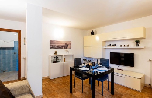 Gazzelli House | Stunning villa for 4 people with A/C, WIFI, TV, terrace, pets allowed, panoramic view and parking