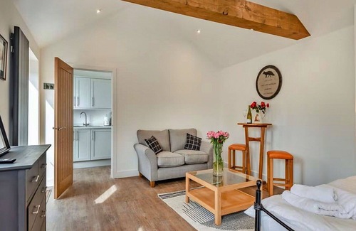 Thurlby House | Stunning villa for 2 people with WIFI, terrace and pets allowed