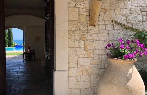 Antibes Villa | Stunning Villa in Antibes Juan-les-Pins For Party or Family