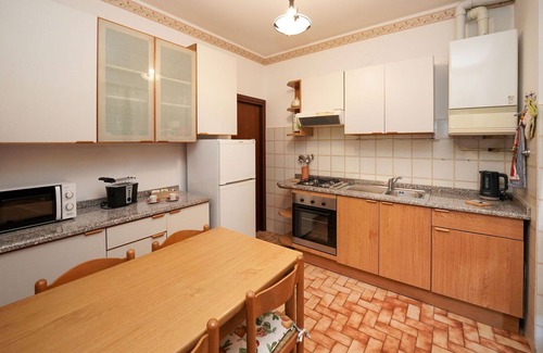 Laveno House | Stunning villa for 5 guests with WIFI, TV, terrace and pets allowed
