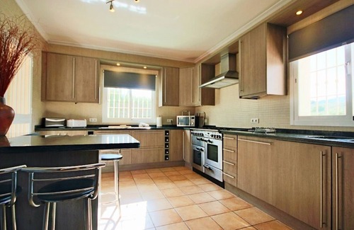 Coin Villa | Stunning Villa Private Pool, Table Tennis & Pool Table- 360 virtual tour