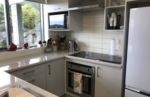 Kerikeri Apartment | Stunning water views in a peaceful setting with all the comforts of home.