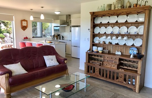 Kerikeri Apartment | Stunning water views in a peaceful setting with all the comforts of home.