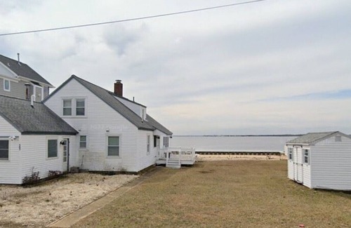 Seaside Heights House | Stunning waterfront view. Minutes to beach & boardwalk. Great family getaway.!