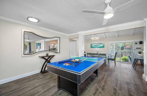 Tampa Shores House | Stunning Waterfront Canal Home Heated Pool/Hot tub Amazing Views