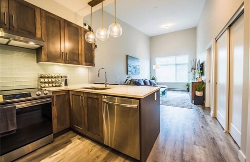 Regional District of Nanaimo Condo | Stunning West Coast Penthouse