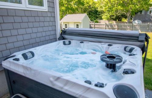 South Yarmouth House | Stunningly Decorated Home with Hot Tub