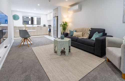 Christchurch City Centre House | Style meets comfort 2 Bed CHCH CBD