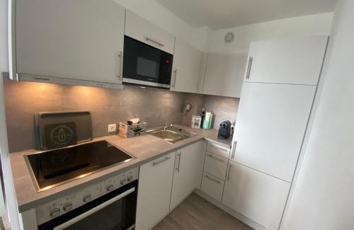 Wendtorfer Strand Apartment | Stylische Ferienwohnung TOP LAGE am Hafen, Strand und Meer
