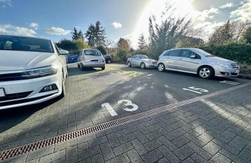 Moselweiss Apartment | Stylisches Studio mit privatem Stellplatz wenige Minuten von der Innenstadt & Mosel