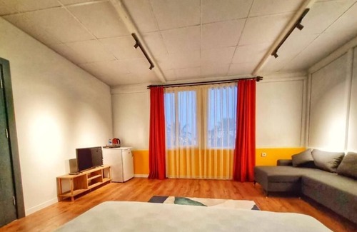 Eski Lara House | Stylish 1+1 Studio Flat with Kitchenette