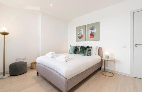 Soho Apartment | Stylish 1 bed flats in Soho, next to Piccadilly Circus and Trafalgar Square