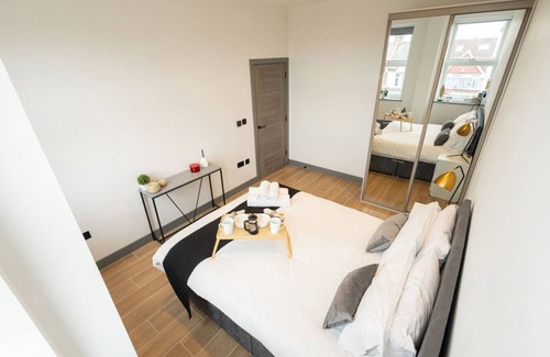 West Finchley Apartment | Stylish 1 bedroom Flat in London