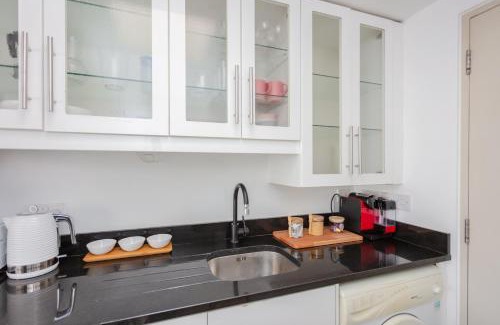 Northcote House | Stylish 1 Bedroom Apartment Near Northcote Road