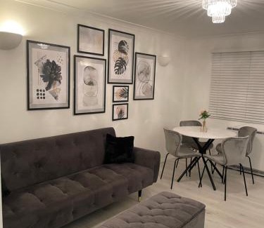 Bedford Apartment | Stylish 1 Bedroom close to Tooting Bec Station
