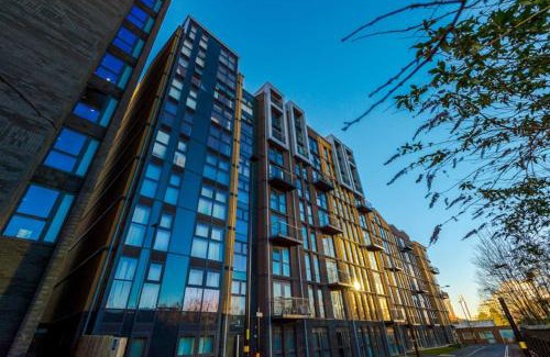 The Westside Apartment | Stylish 1 Bedroom Flat, Walk to Broad Street