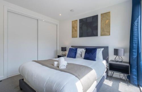 The Westside Apartment | Stylish 1 Bedroom Flat, Walk to Broad Street