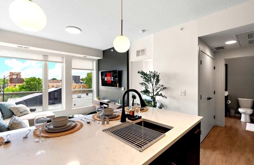 Downtown Minneapolis House | Stylish 1B In DT Minneapolis, Minutes to Minneapolis Convention Center & US Bank