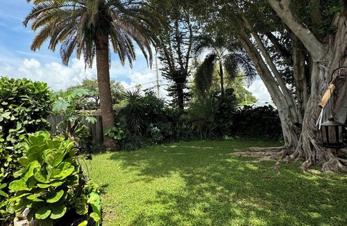 Miami Shores Apartment | Stylish 1bedroom and bath studio with private entrance and parking. Central