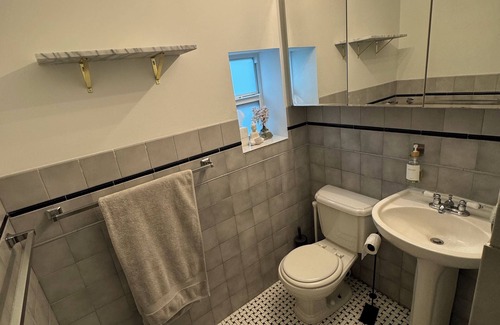 Miami Shores Apartment | Stylish 1bedroom and bath studio with private entrance and parking. Central