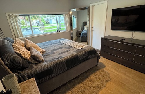 Miami Shores Apartment | Stylish 1bedroom and bath studio with private entrance and parking. Central