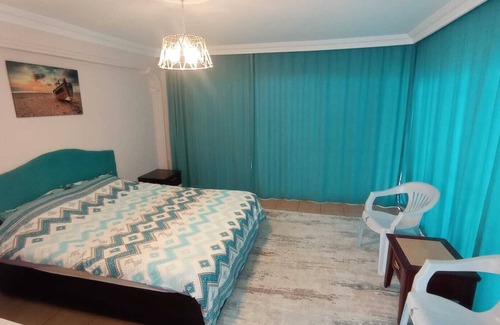 Mahmutlar Condo | STYLISH 1st FLOOR 2BR, BY POOL, PRIVATE PATH TO BEACH