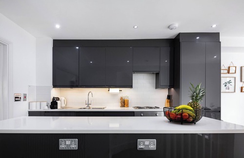 Kings Cross St. Pancras Apartment | Stylish 2 Bed APT w/Garden by St Pancras International