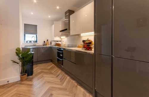Westgate-on-Sea House | Stylish 2-bed house in Westgate-on-Sea. A stone throw from St. Mildred's Bay Beach by ADLIV