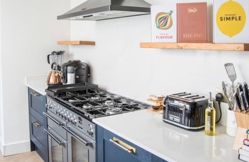 City of Westminster House | Stylish 2 Bedroom, 2 Bathroom Terraced Townhouse & Garden