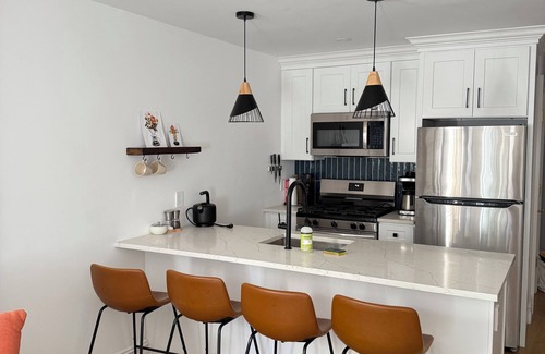 Crown Heights Apartment | Stylish 2-bedroom apartment in great location with AC, WiFi