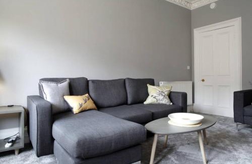 Bruntsfield Apartment | Stylish 2 Bedroom Bruntsfield Apartment in Edinburgh