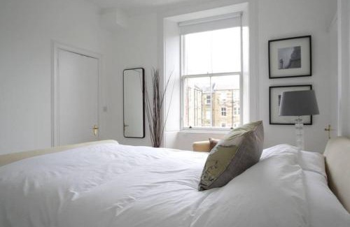 Bruntsfield Apartment | Stylish 2 Bedroom Bruntsfield Apartment in Edinburgh