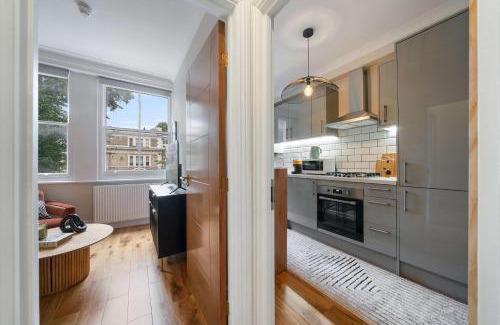Notting Hill Apartment | Stylish 2 Bedroom Notting Hill Stay