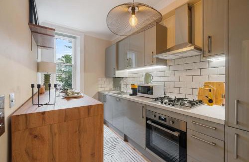 Notting Hill Apartment | Stylish 2 Bedroom Notting Hill Stay