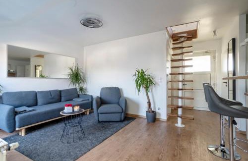Muhlenberg Apartment | Stylish 2 Room Maisonette Hannover - Contactless Check-In