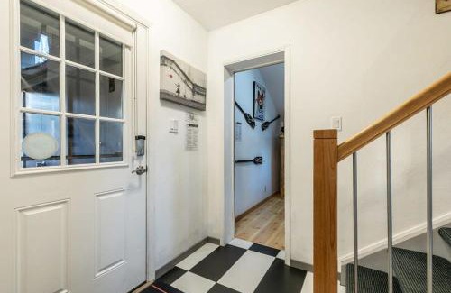 Carnelian Woods House | Stylish 2BD in Carnelian Bay