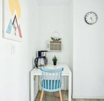 Chinatown Apartment | Stylish 2BR Apartment-walk to China Town
