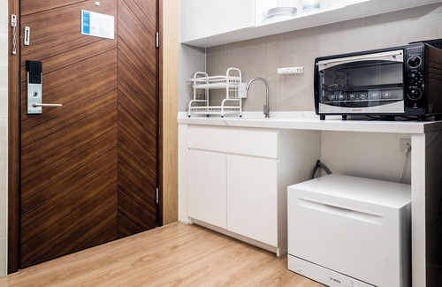 Ban Saiyuan Apartment | Stylish 2BR Beach Condo Pools & Gym S5503