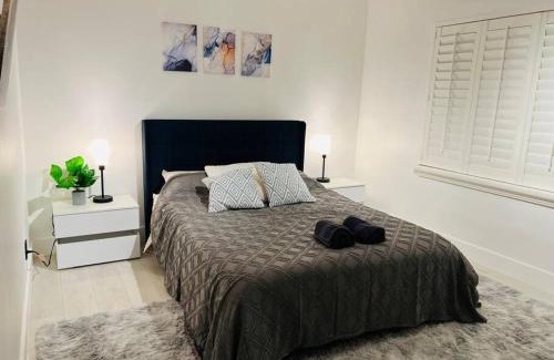Golden Glades House | Stylish 3-Bed, 2-Bath Miami Home Near Downtown