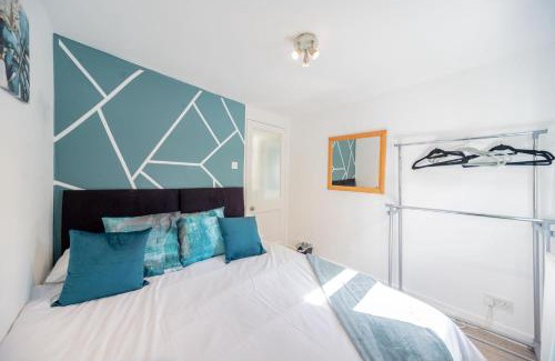 Kensal Green Apartment | Stylish 3 Bed Near Notting Hill