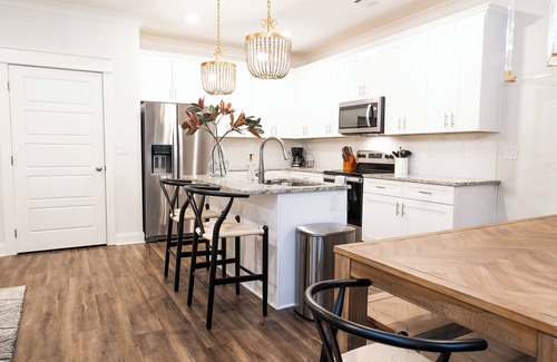 Auburn - Opelika House | Stylish 3-bedroom, 3.5 bathroom townhome in Auburn!