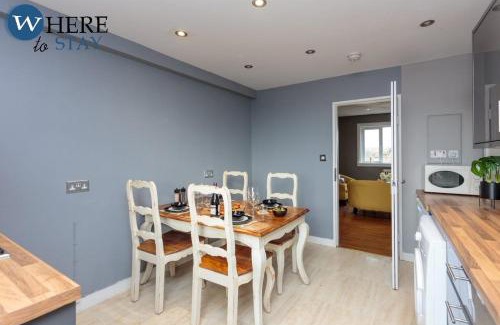 Gorgie Apartment | Stylish 3 Bedroom Apartment, Edinburgh
