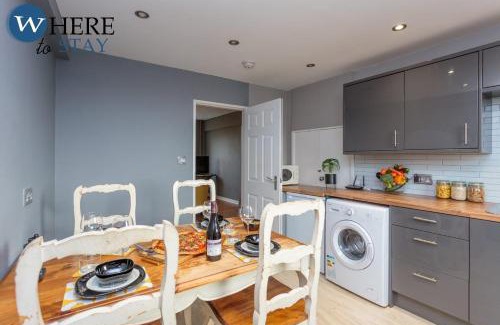 Gorgie Apartment | Stylish 3 Bedroom Apartment, Edinburgh
