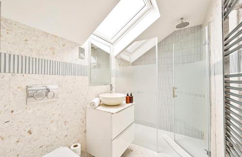Finsbury Park Apartment | Stylish 3 Bedroom Apartment
