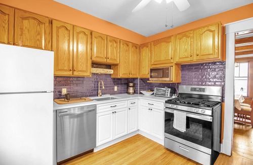 Buffalo Apartment | Stylish 3bd apartment by Delaware Park and Museumsn