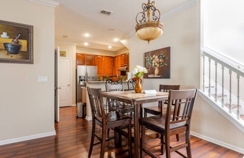 Southside House | "Stylish 3BR/2.5BA Luxury Townhome – Your Dream Home Awaits!"