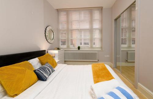 Butetown Apartment | Stylish 3BR Cardiff Apt with Balcony and Parking!