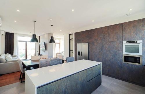 Avlabari Apartment | Stylish 3BR Duplex in Avlabari - By Wehost
