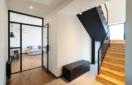 Avlabari Apartment | Stylish 3BR Duplex in Avlabari - By Wehost