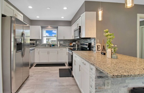 River Park House | Stylish 3br Oasis, close to PGA, Mets, Club Med